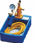 Manual pressure pump